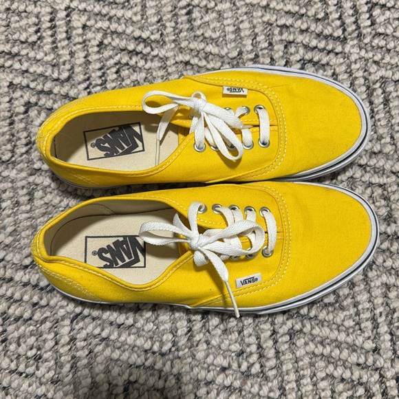 Yellow VANS - Picture 2 of 3